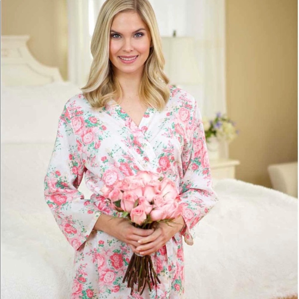 White and pink floral cotton robe